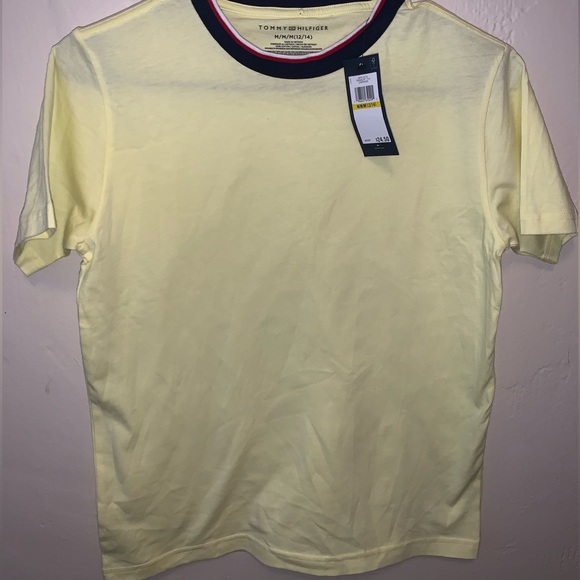Tommy Hilfiger boys t shirt - Picture 1 of 2